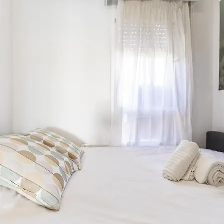 Rentcostadelsol Malagueta Miramar Apartment