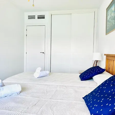 Rentcostadelsol Malagueta Miramar Apartment